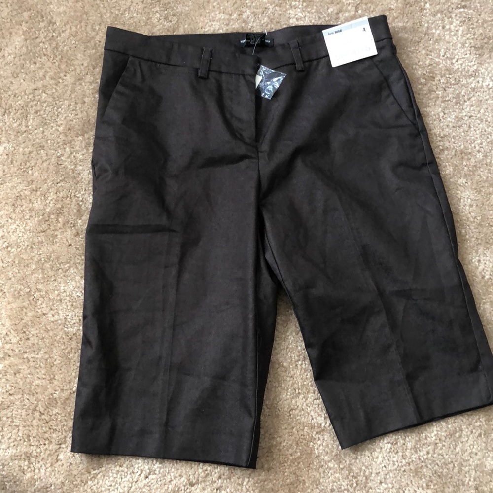 Low rise shorts brown New York & co sz 4